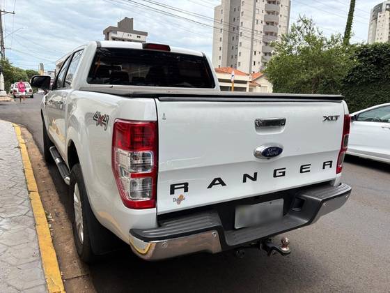 FORD RANGER 3.2 XLT 4X4 CD 20V DIESEL 4P AUTOMÁTICO FORD RANGER 3.2 XLT 4X4 CD 20V DIESEL 4P AUTOMÁTICO
